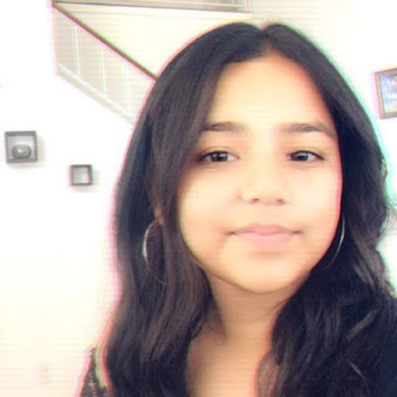 Meet your Posher, Christina - Picture 1 of 1